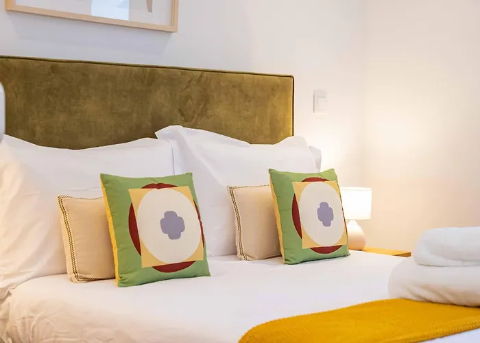 Campolide Cozy & شقة