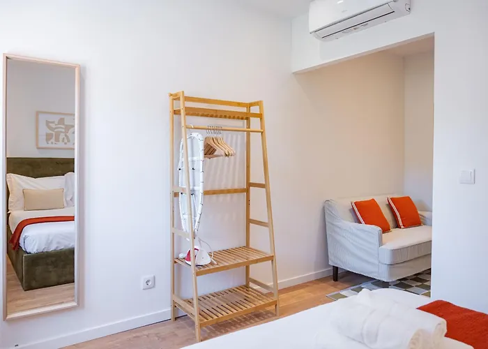 Campolide Cozy & شقة