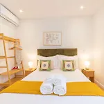 Campolide Cozy Studios&apartments Lizbona